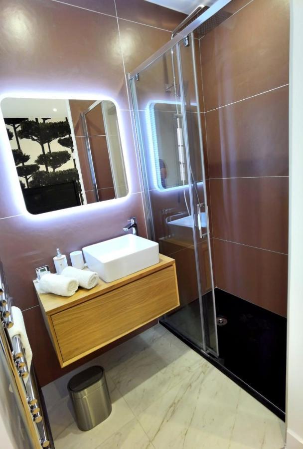 Piscine Et Jacuzzi Loft Ravissant Dans Une Maison Basque 安格雷 外观 照片